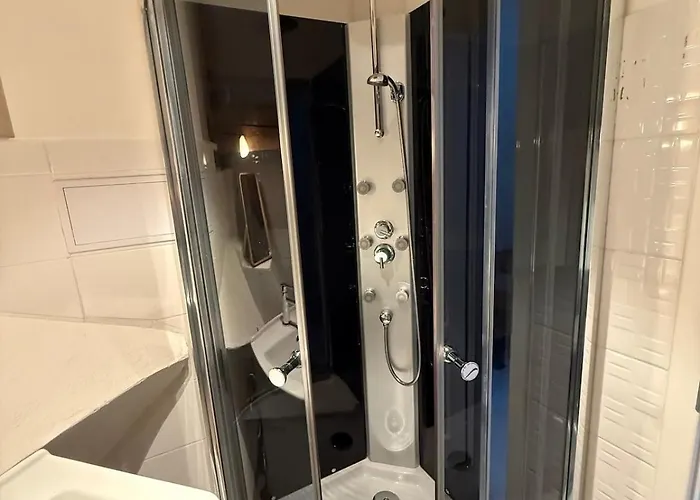 아파트 Maisonette In The Historical Center Of *